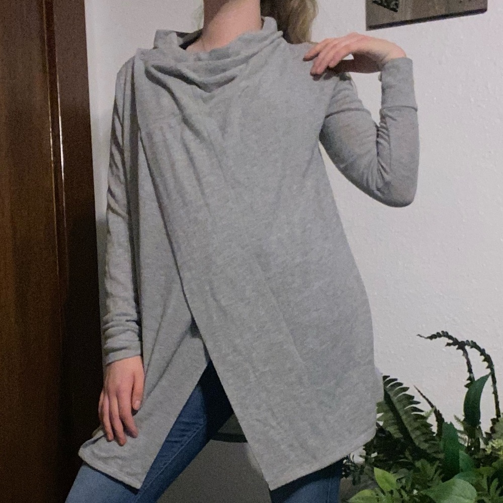 Stella and Dot grey cross tie coat